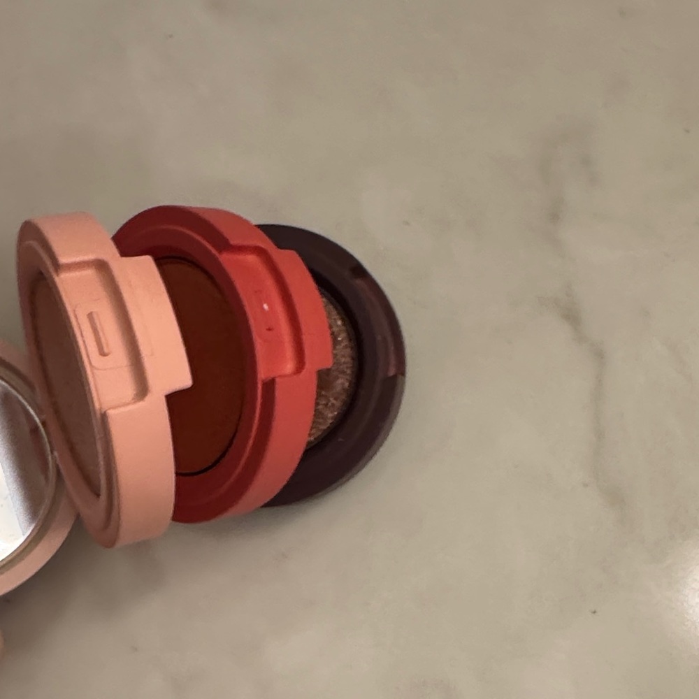 Kaja Beauty Bento Bouncy Shimmer Eyeshadow Trio in Orange Blossom - Picture 6 of 6
